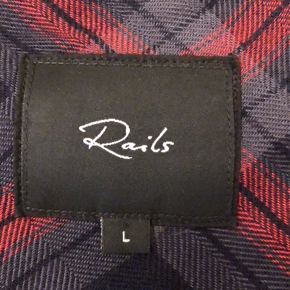 Rails plaid Rayon Button Up long sleeve Size L lightweight blouse Travel… - Picture 8 of 13